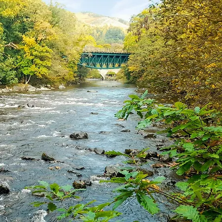 Riverbank Keswick (Cumbria)